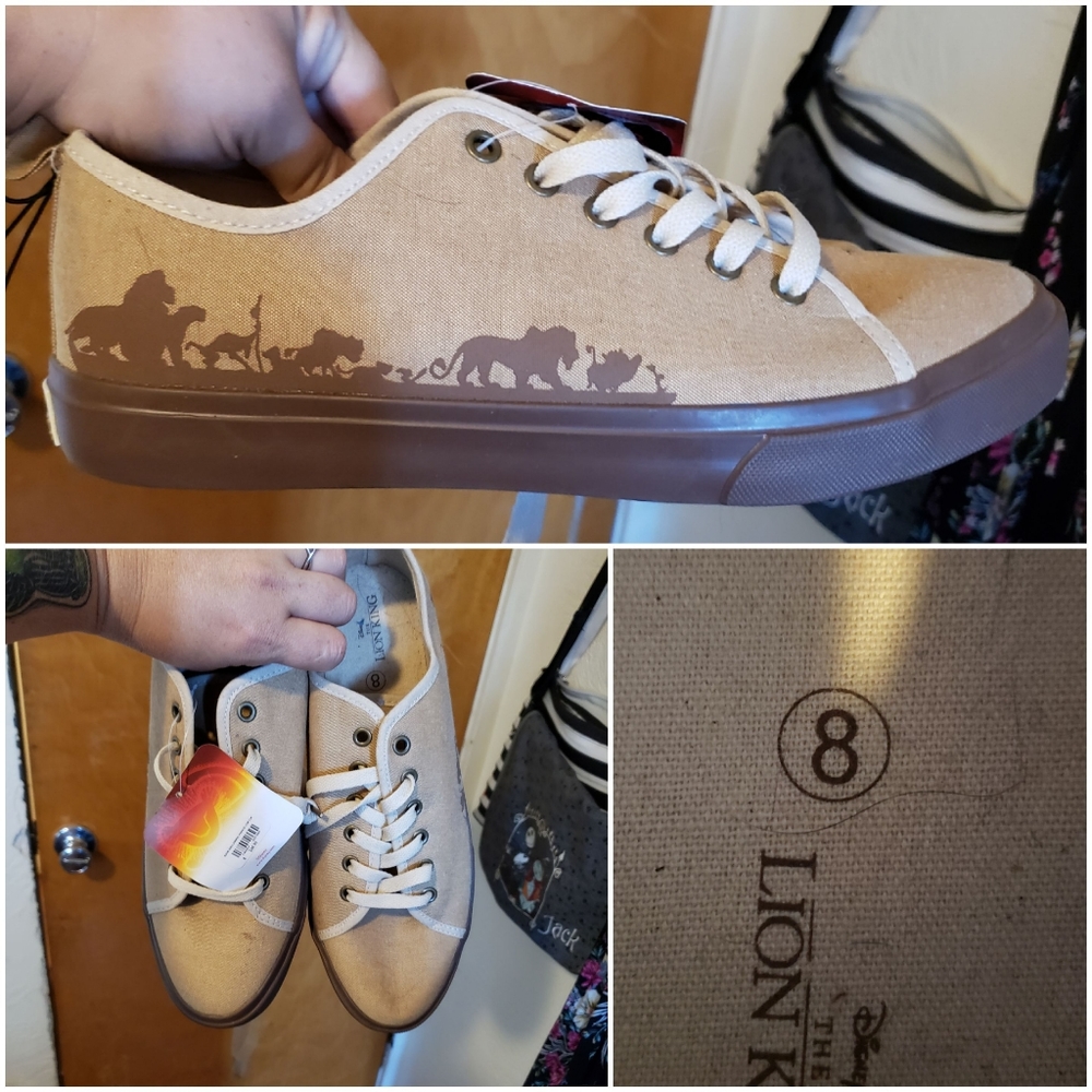 Lions King Sneakers, Men's sz 8, women's 10